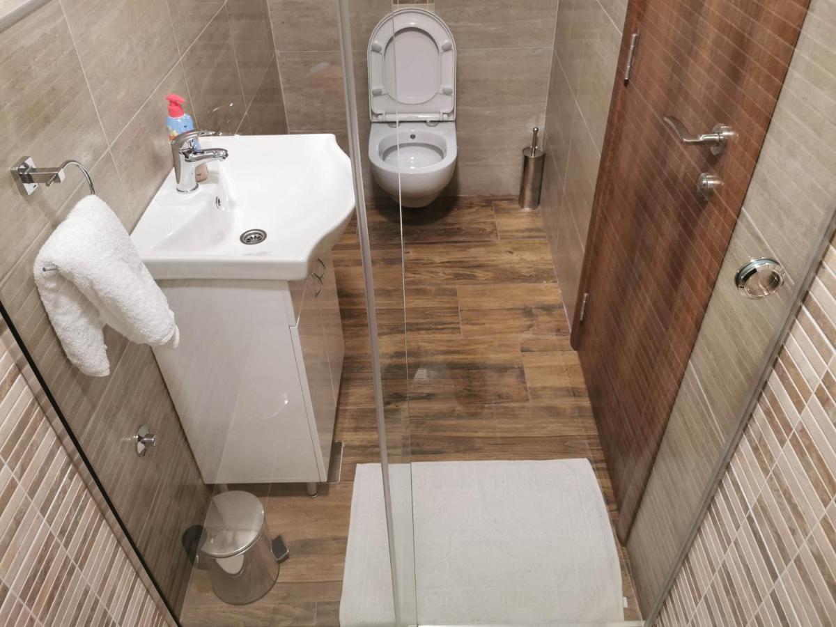 Sobe I Apartmani Casa Mia Pecinci Luaran gambar