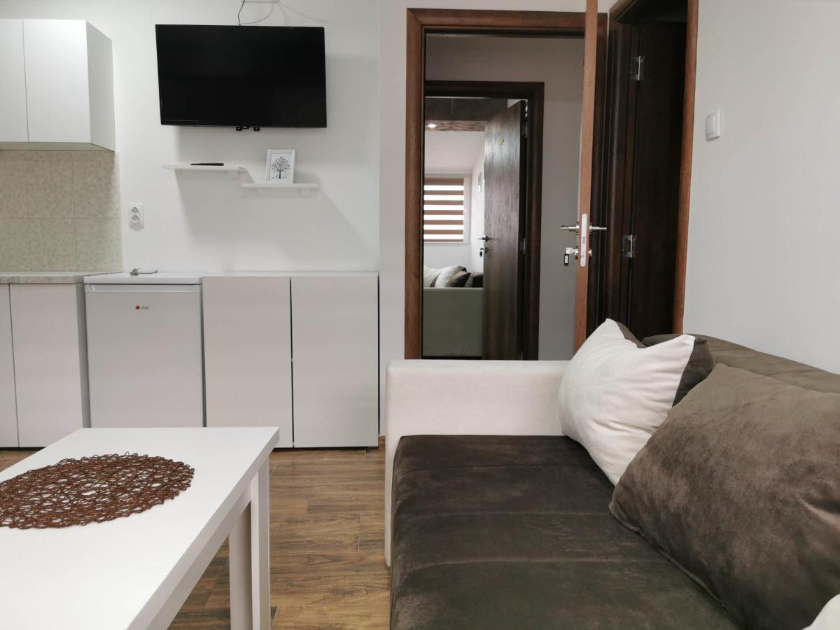 Sobe I Apartmani Casa Mia Pecinci Luaran gambar