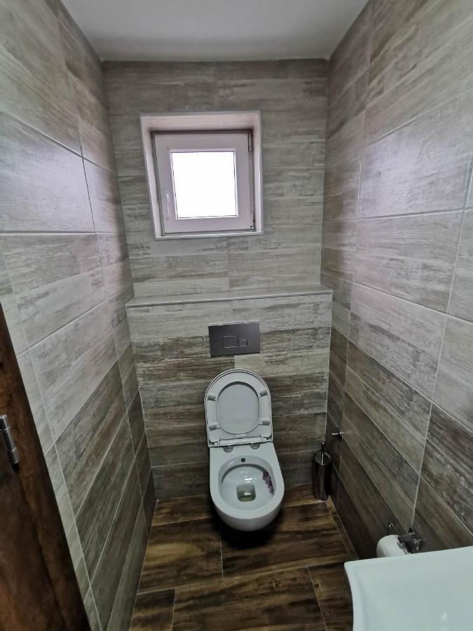 Sobe I Apartmani Casa Mia Pecinci Luaran gambar