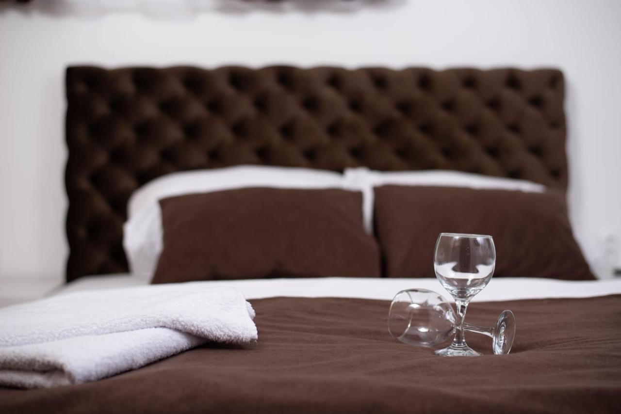 Sobe I Apartmani Casa Mia Pecinci Luaran gambar