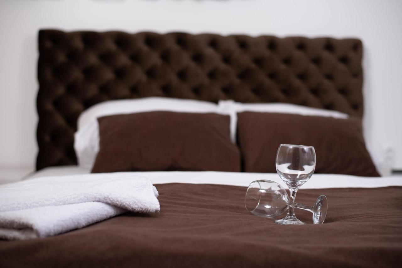 Sobe I Apartmani Casa Mia Pecinci Luaran gambar